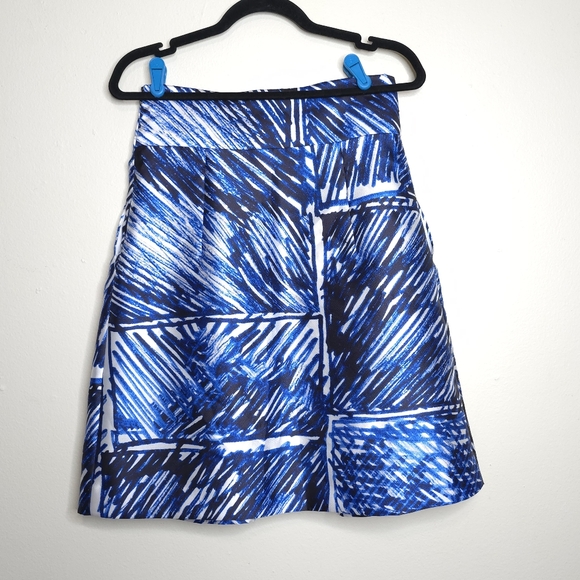 Milly NWT Abstract Modern Pleated Midi Skirt Blue White Fit & Flare Size 6 - Picture 3 of 10